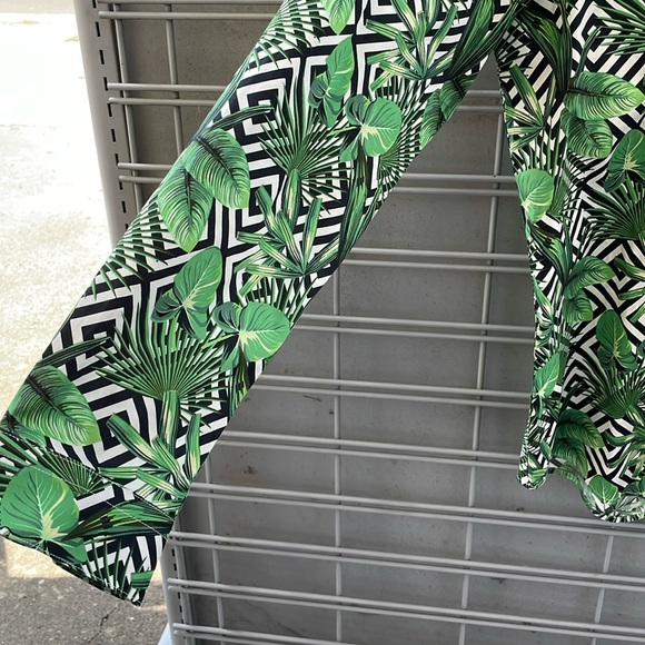 Paisley & Gray Leaf π΄ π Printed Button Down Dress Shirt - Picture 5 of 12